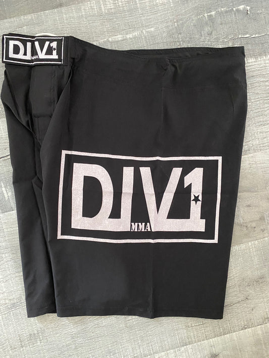 MMA SHORTS Volcom Shorts RVCA Shorts Gym Shorts Fight Shorts UFC JIU JITSU Lulu