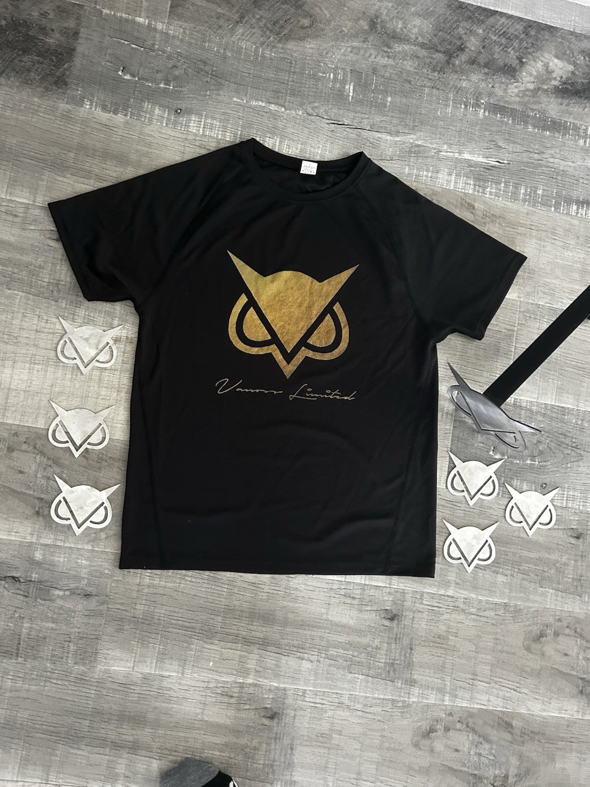 Vanoss Shirt Headphone Stand Coins Metal Collectors Logos 6 Vanoss Gaming Beast