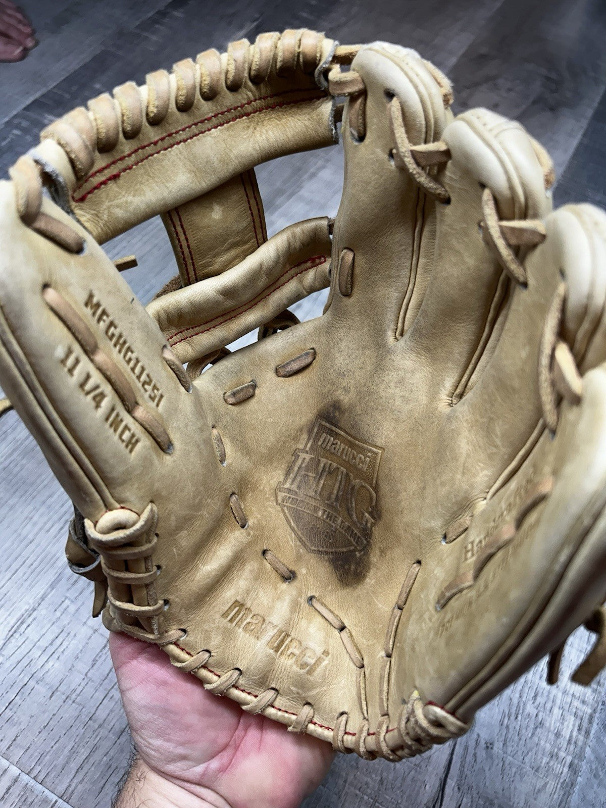 Marucci HTG baseball glove 11.25 MFGFS11251 Infield Rt Hander Gold Camel Red MLB