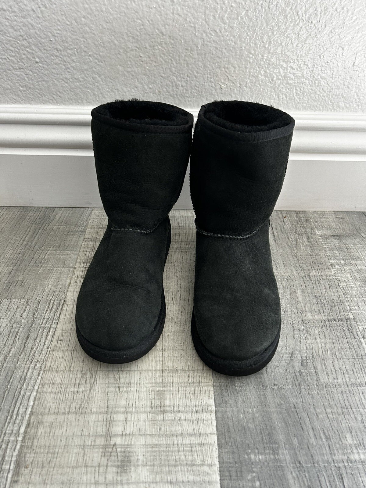 UGG Black Classic II Boots Kids Size 3 Uggboots Authentic Ugg Boots Black