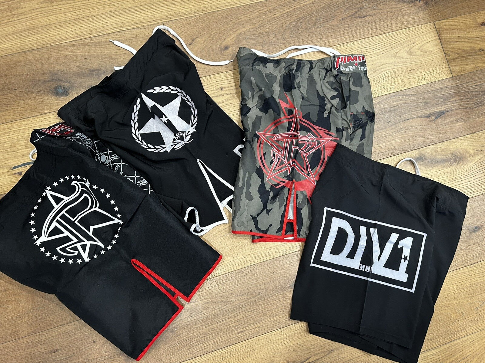 FIGHT SHORTS MMA Shorts SET 4 UFC FIGHT SHORTS Venom RVCA SHORTS Icon